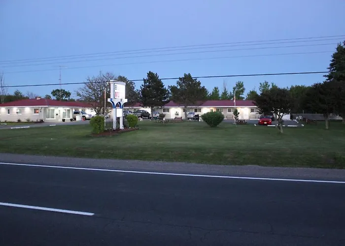 Blue Jay Motel